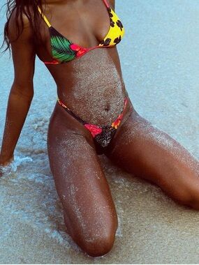 Minimale Animale Tropical Floral Yellow & Black Bikini